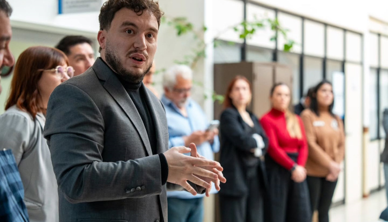 Villone pidió recuperar la confianza “de una sociedad cansada de sentirse traicionada”
