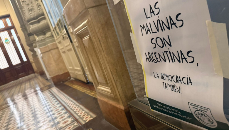 Trabajadores legislativos salieron al cruce de orden de Martín Menem