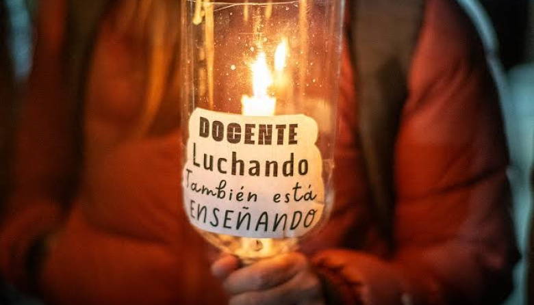“A la educación pública la defendemos luchando y sin respuestas del Gobierno mantenemos el paro”