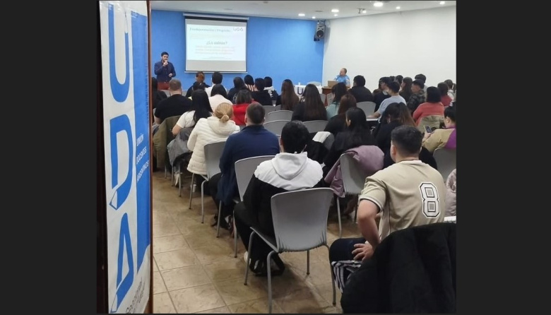 La UDA brinda capacitación a docentes sobre la actividad de las y los preceptores