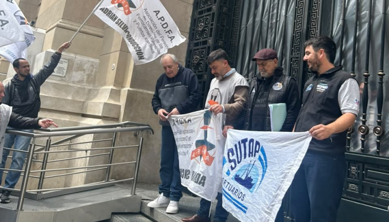 Los gremios portuarios llevaron su reclamo a la Corte Suprema tras cumplirse nueve meses de la intervención en Ushuaia