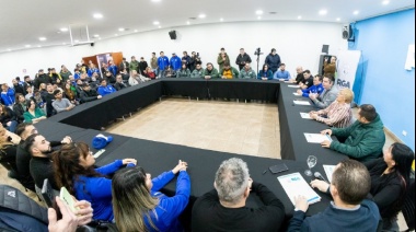 Junto a los gremios municipales, Martín Perez anunció mejoras para las y los trabajadores