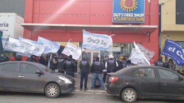 El CEC protesta frente al local de Atlántico Sur