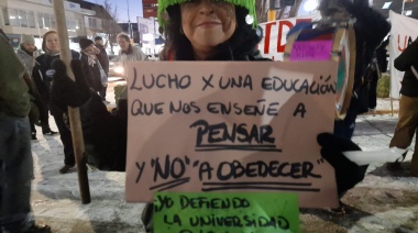 Se realizó la manifestación en defensa de la universidad pública