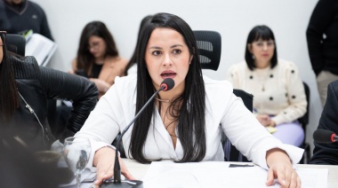 Alejandra Arce propone digitalizar los planos de construcción de viviendas particulares
