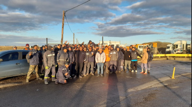 La UOCRA cumple con el paro nacional y se manifiesta en Río Grande