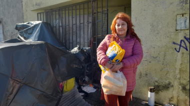 Una mujer y su hijo fueron se quedaron sin trabajo y fueron desalojados