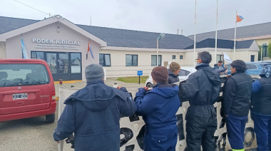 Trabajadores de Aires del Sur estuvieron con legisladores y con el juez