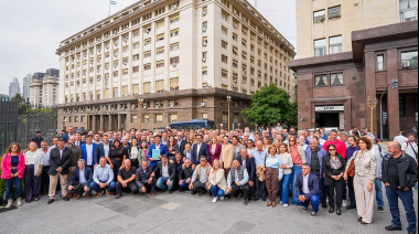 Intendentes de todo el país se plantaron frente a la situación económica y la pérdida de empleo