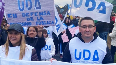 Denuncian "golpe al bolsillo" docente y advierten sobre desfinanciamiento