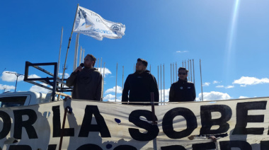 “Nos dejaron solos y resistimos cuidando la fábrica”