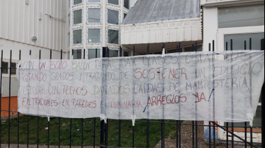 El drama de las aulas rotas: "No queremos parches, que se dejen de dar vueltas y arreglen la escuela"