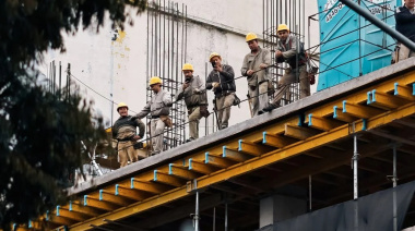 "Tenemos unos mil trabajadores parados y la provincia está en una situación crítica"