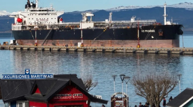 El petrolero británico VS PROMISE atracó en Ushuaia en medio de interrogantes sobre el control estatal