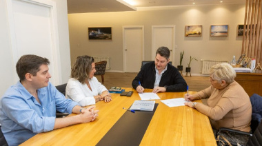 El intendente Martín Perez y ATSA acordaron un bono excepcional para las y los trabajadores de la salud municipal
