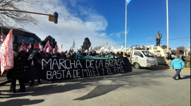 “Esta bronca nos une en todo el país y hoy nos convoca a salir a las calles para organizarnos”