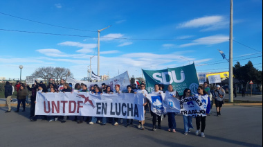 Cerrada defensa del modelo universitario y duro reclamo al Gobierno nacional