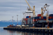 Denuncian demoras injustificadas en el puerto de Ushuaia