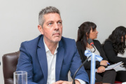 Löffler impulsa un régimen jubilatorio especial para trabajadores de la salud