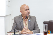 “No se puede presentar como solución algo que apenas representa el 1,26% de la masa salarial”, dijo Villegas