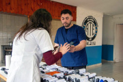 ATE Tolhuin concretó la entrega de 150 pares de lentes